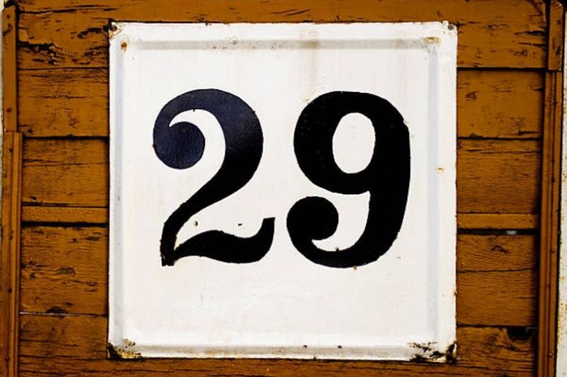 de ve 29 hom sau danh con gi 2